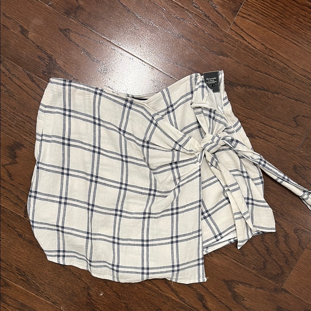 Plaid Wrap Skirt in White and Blue